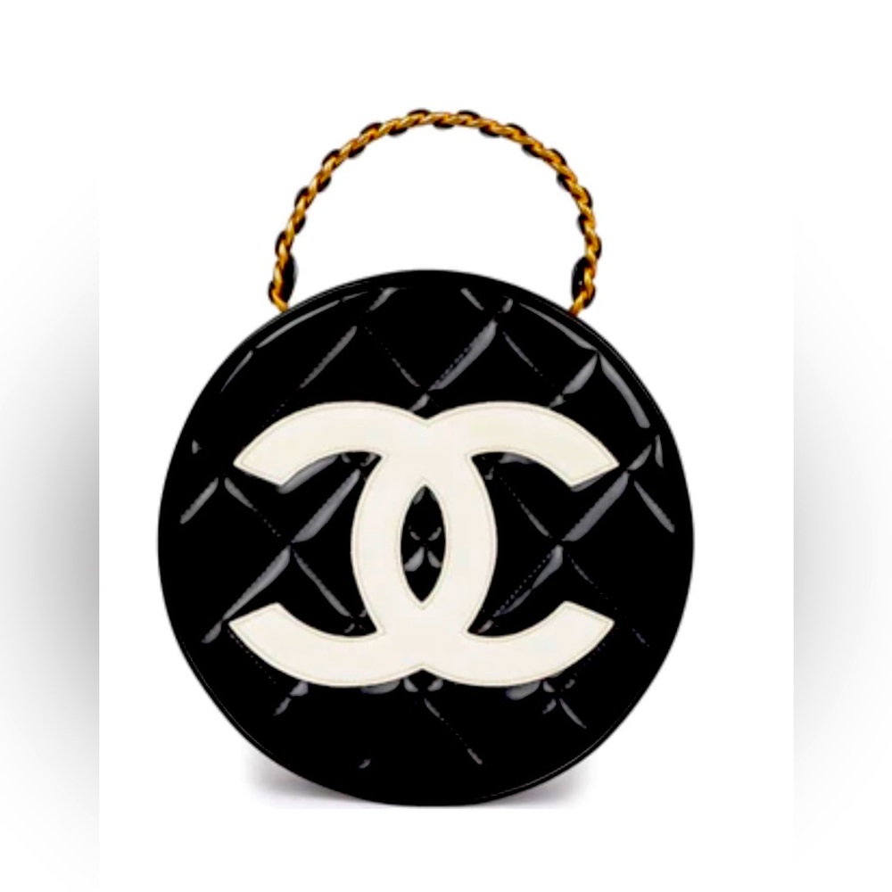 Vintage Chanel round vanity bag